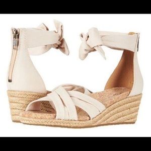 UGG Traci Sandal